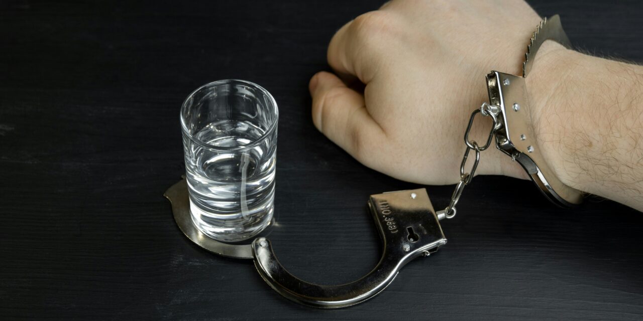 Hoeverre de onderzoeksplicht van een werkgever reikt als er sprake is van een alcoholverslaving/ziekte? Juridische analyse van het arrest ECLI:GHARL:2025:6166